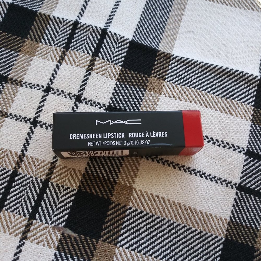 MAC Lipstick in Sweet Sakura